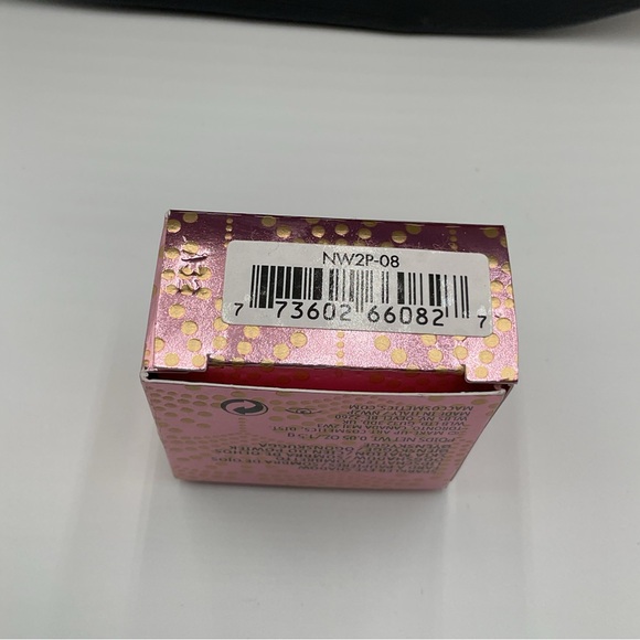 MAC Cosmetics Sparkler Eyeshadow More Presents, Please - BNIB, LE Discontinued - Picture 13 of 16